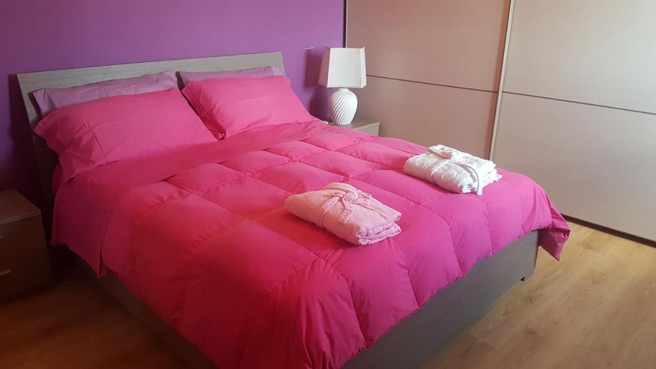 Amanda'S Panorama Apartment Taranto Luaran gambar