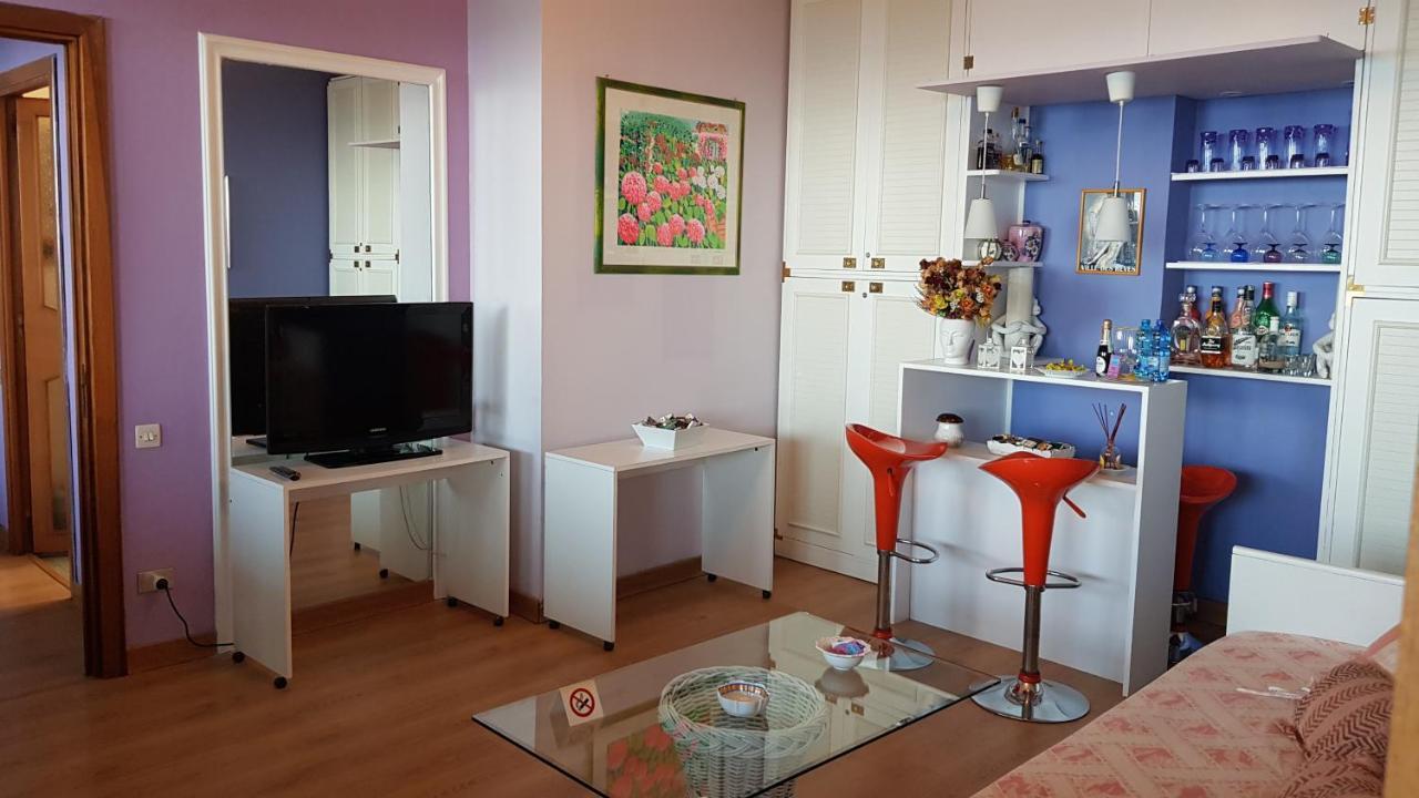 Amanda'S Panorama Apartment Taranto Luaran gambar